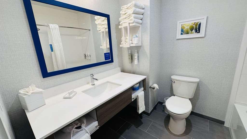 Hampton & Weatherford, Tx Hotel 3*